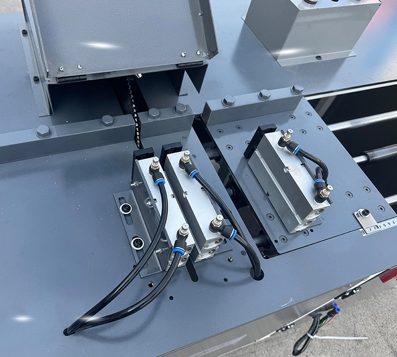 0-200mm Fully Automatic Aluminum Corner Code Cutting Saw with Auto Feeding & Counting (2)