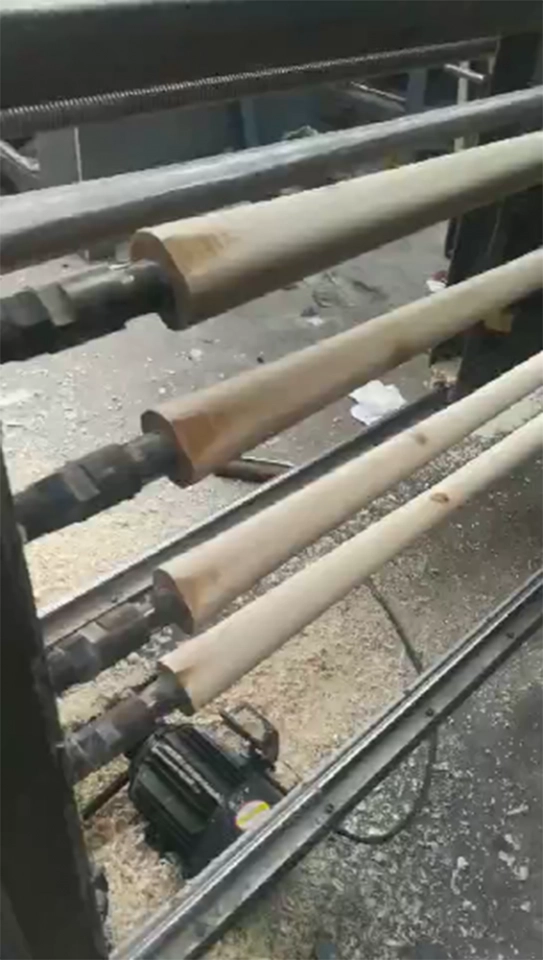 Automatic Wooden Hoe Handle Machine Bench Top Pickaxe Wooden Handle Picking Machine Four-station Wooden Stick Sanding Machine (3) Automatic Wooden Hoe Handle Machine Bench Top Pickaxe Wooden Handle Picking Machine Four-station Wooden Stick Sanding Machine (3)