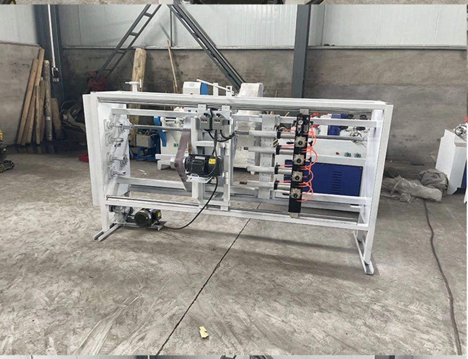 Automatic Wooden Hoe Handle Machine Bench Top Pickaxe Wooden Handle Picking Machine Four-station Wooden Stick Sanding Machine (5) Automatic Wooden Hoe Handle Machine Bench Top Pickaxe Wooden Handle Picking Machine Four-station Wooden Stick Sanding Machine (5)