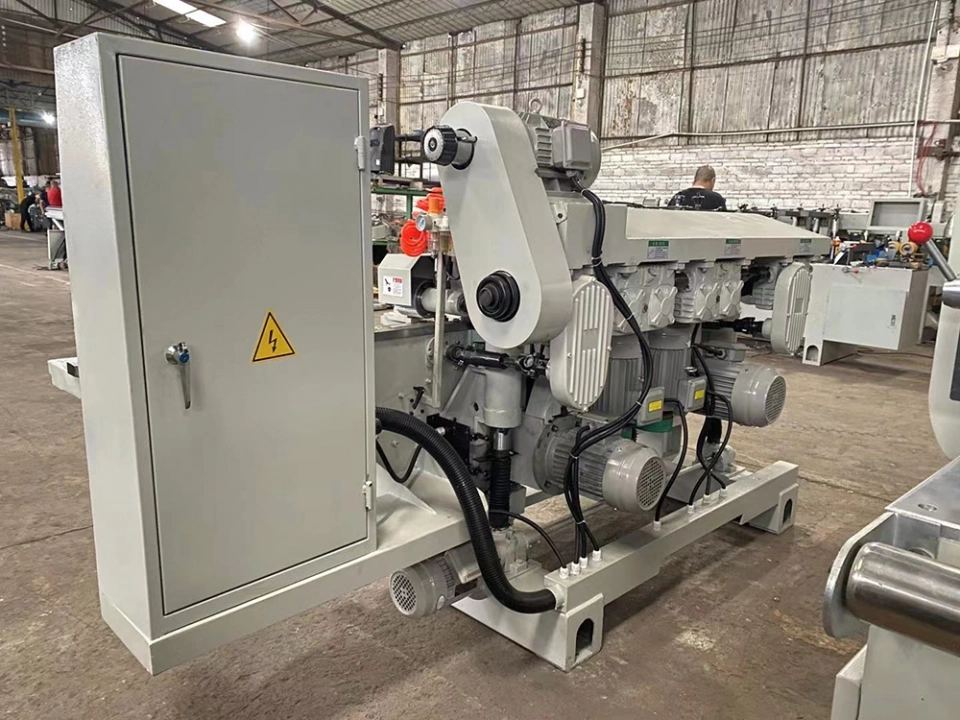 Good Selling Heavy Stepless Speed Regulation Four-Sided Planer Mb4015D 4 Side Planer Moulder For Woodworking (2) Good Selling Heavy Stepless Speed Regulation Four-Sided Planer Mb4015D 4 Side Planer Moulder For Woodworking (2)