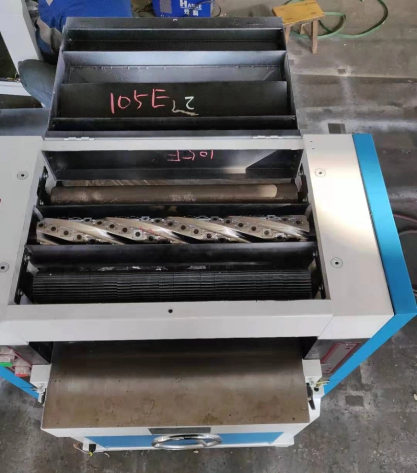 MB104E/MB105E/MB106E hot sales woodworking thicknesser machine helical planer thicknesser (4)