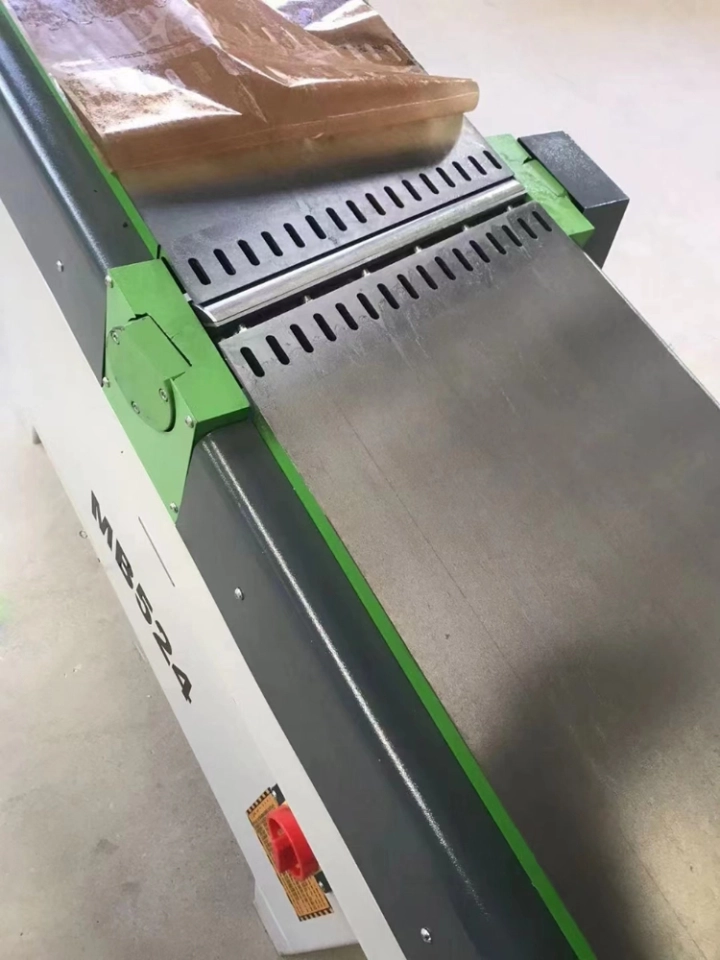 Heavy‑duty Woodworking Jointer MB523 / MB524 300/400mm Surface Planer for Wood Seam Splicing (7) Heavy‑duty Woodworking Jointer MB523 / MB524 300/400mm Surface Planer for Wood Seam Splicing (7)