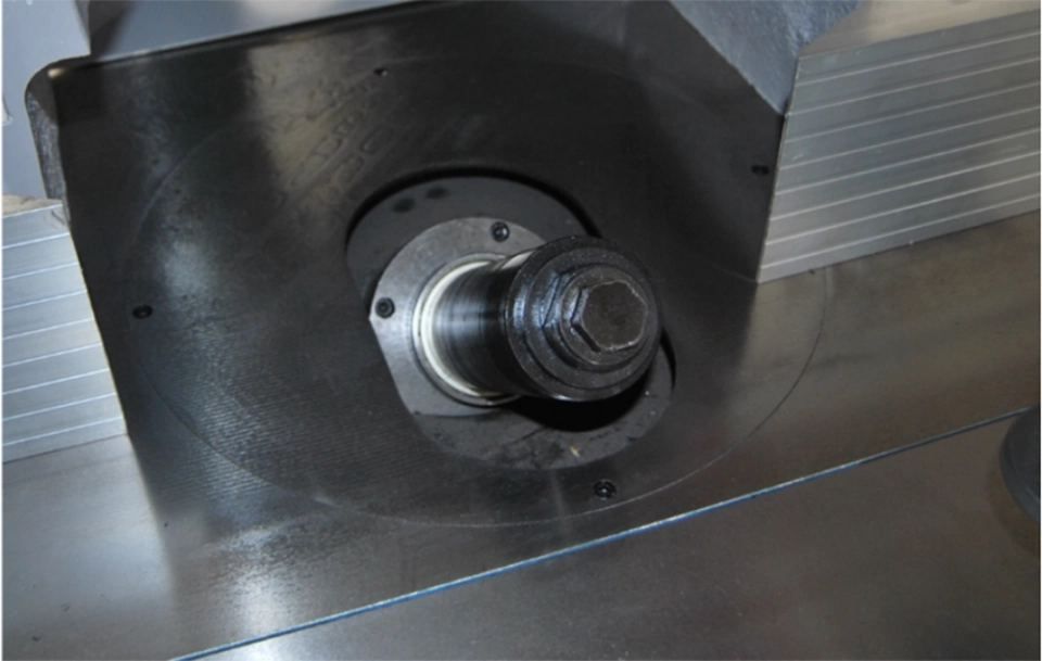 MX5615A Heavy-Duty Sliding Table Woodworking Milling Tilting Spindle Moulder (4) MX5615A Heavy-Duty Sliding Table Woodworking Milling Tilting Spindle Moulder (4)