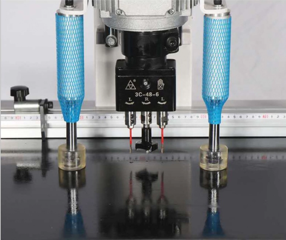 MZ73033/MZ73034 three/four-head hinge drill boring machine door lock hole cabinet hinge boring drilling machinery for wood furniture (5) MZ73033/MZ73034 three/four-head hinge drill boring machine door lock hole cabinet hinge boring drilling machinery for wood furniture (5)