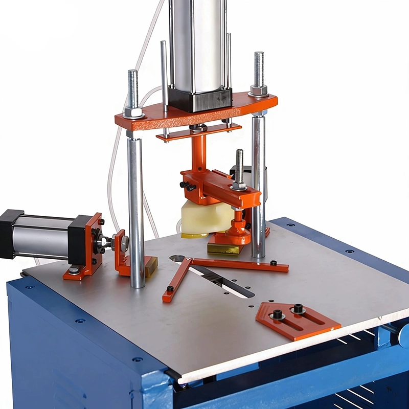 Pneumatic Photo Frame Corner Nailing Machine (4) Pneumatic Photo Frame Corner Nailing Machine (4)