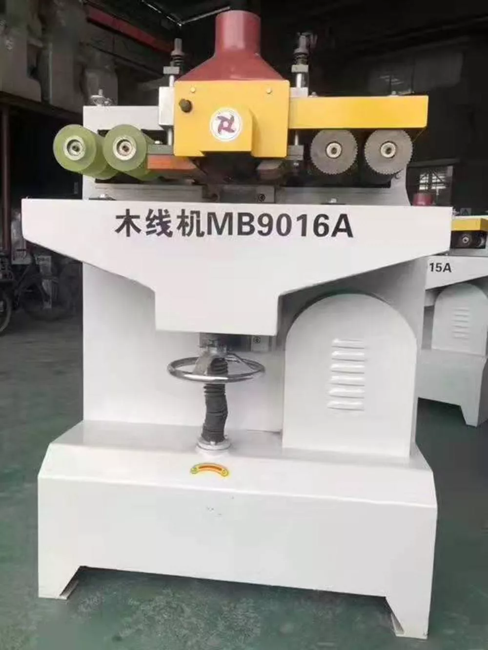 9016