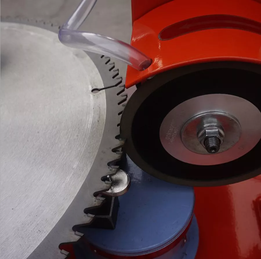 grinding machine (28)