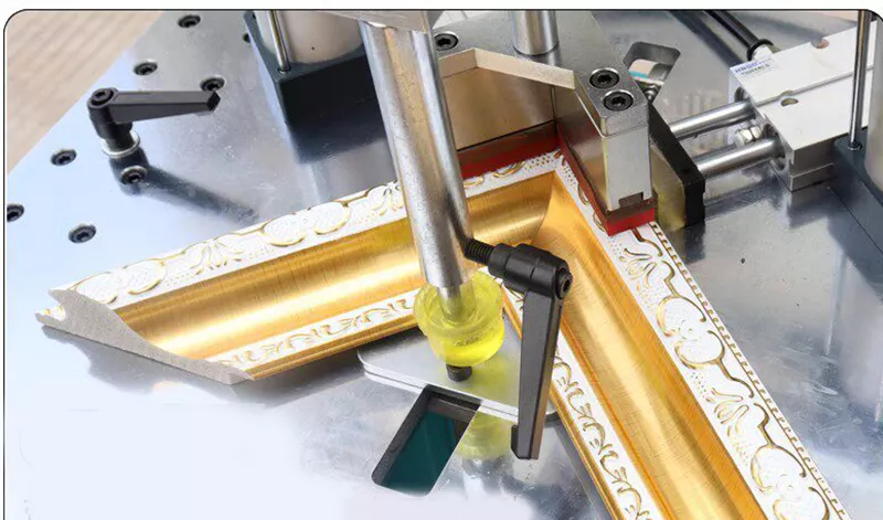 photo frame nailing machine 