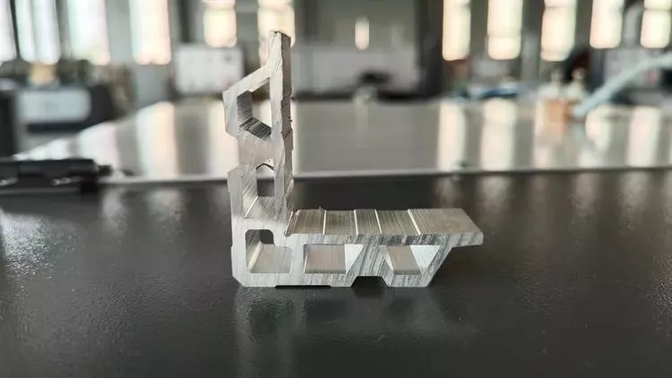 aluminum corner code cutting saw