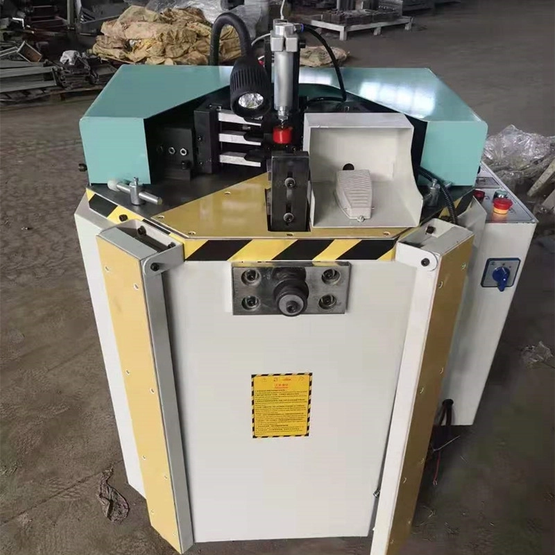 Single Head Hydraulic Corner Crimping Machine 120/140 Type for Aluminum Window, Door & Picture Frame (4) Single Head Hydraulic Corner Crimping Machine 120/140 Type for Aluminum Window, Door & Picture Frame (4)