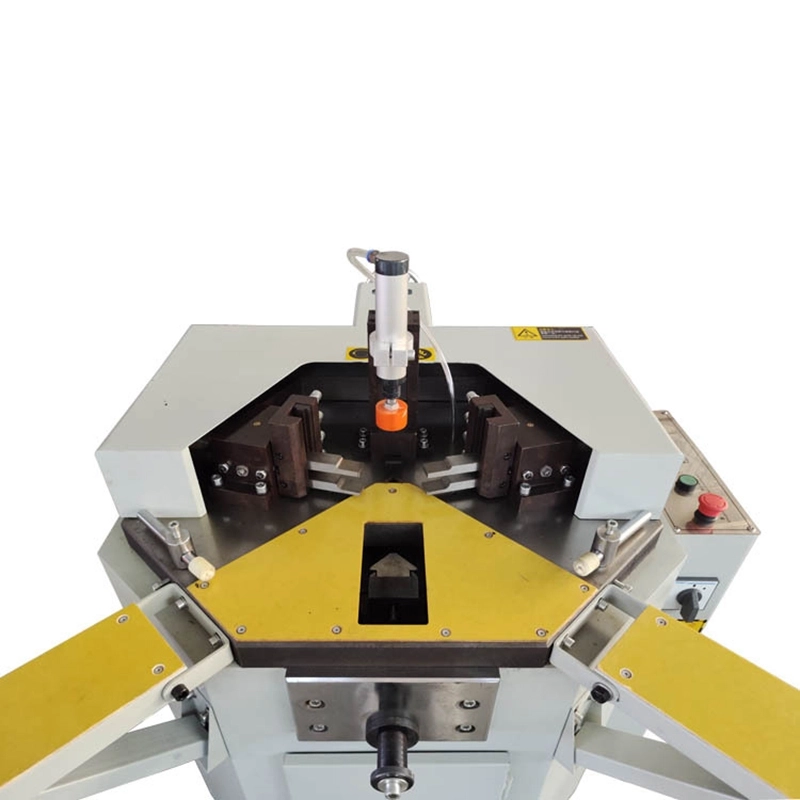 Single Head Hydraulic Corner Crimping Machine 120/140 Type for Aluminum Window, Door & Picture Frame (5) Single Head Hydraulic Corner Crimping Machine 120/140 Type for Aluminum Window, Door & Picture Frame (5)