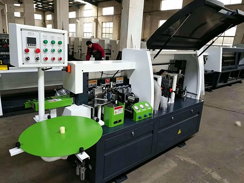 Small Jidong Style Automatic Edge Banding Machine (5) Small Jidong Style Automatic Edge Banding Machine (5)