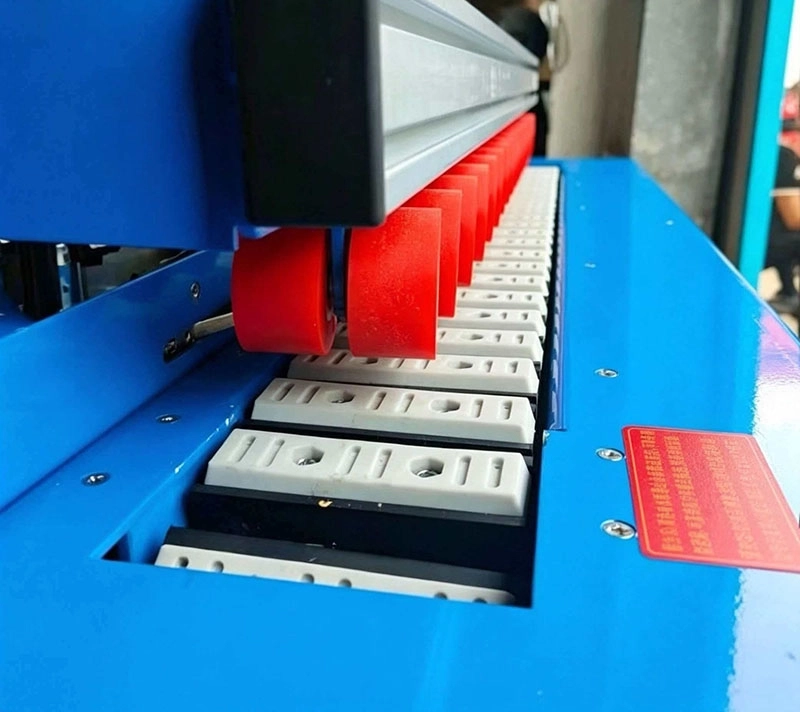 WD702 High-Speed Edge Banding Machine | Automatic Woodworking Edge Bander (4) WD702 High-Speed Edge Banding Machine | Automatic Woodworking Edge Bander (4)